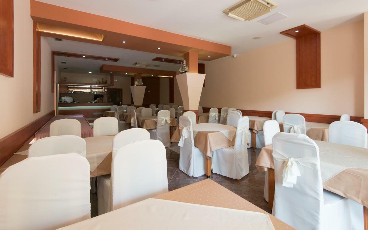 Hotel Villa Matic Neum Bagian luar foto