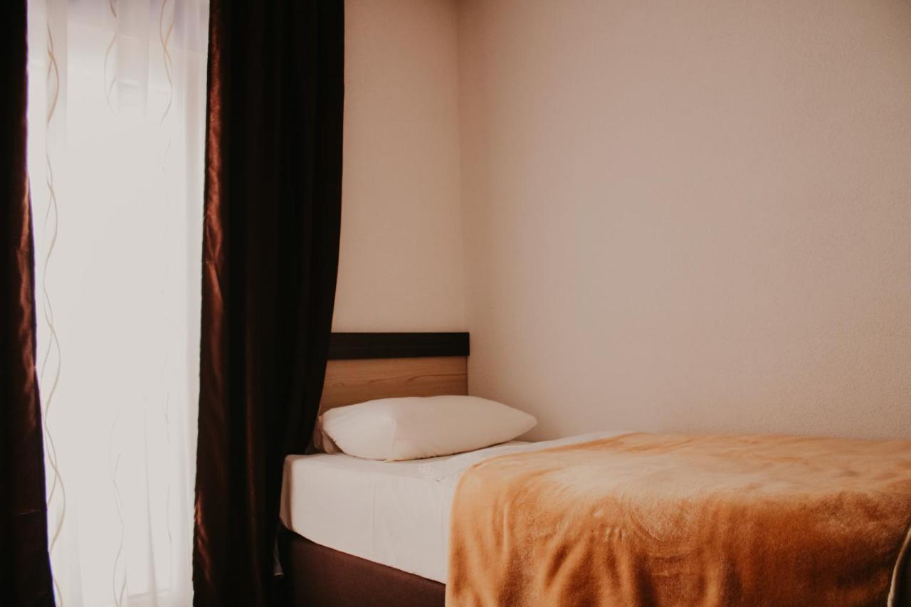Hotel Villa Matic Neum Bagian luar foto