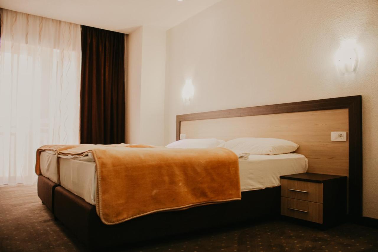 Hotel Villa Matic Neum Bagian luar foto