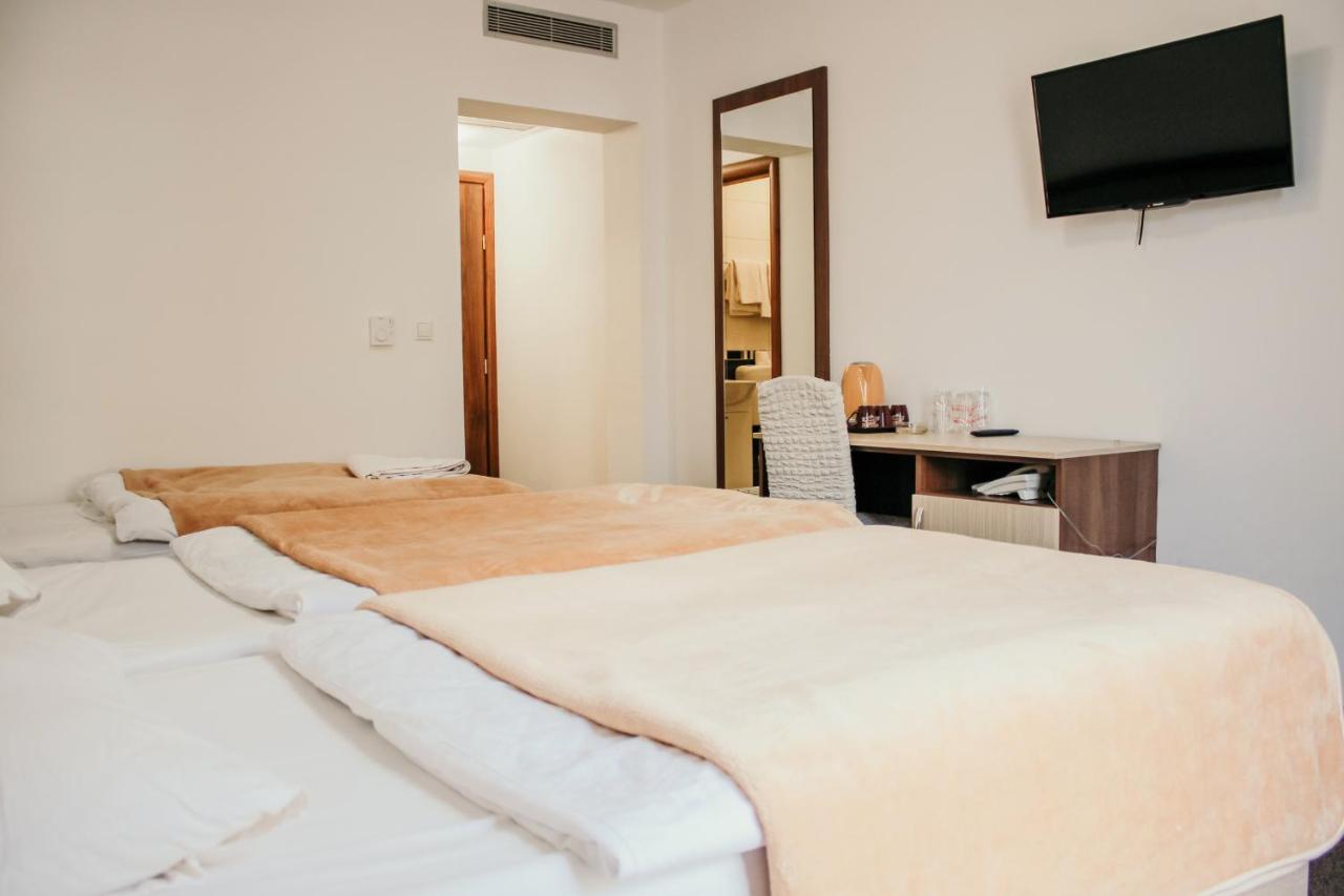 Hotel Villa Matic Neum Bagian luar foto