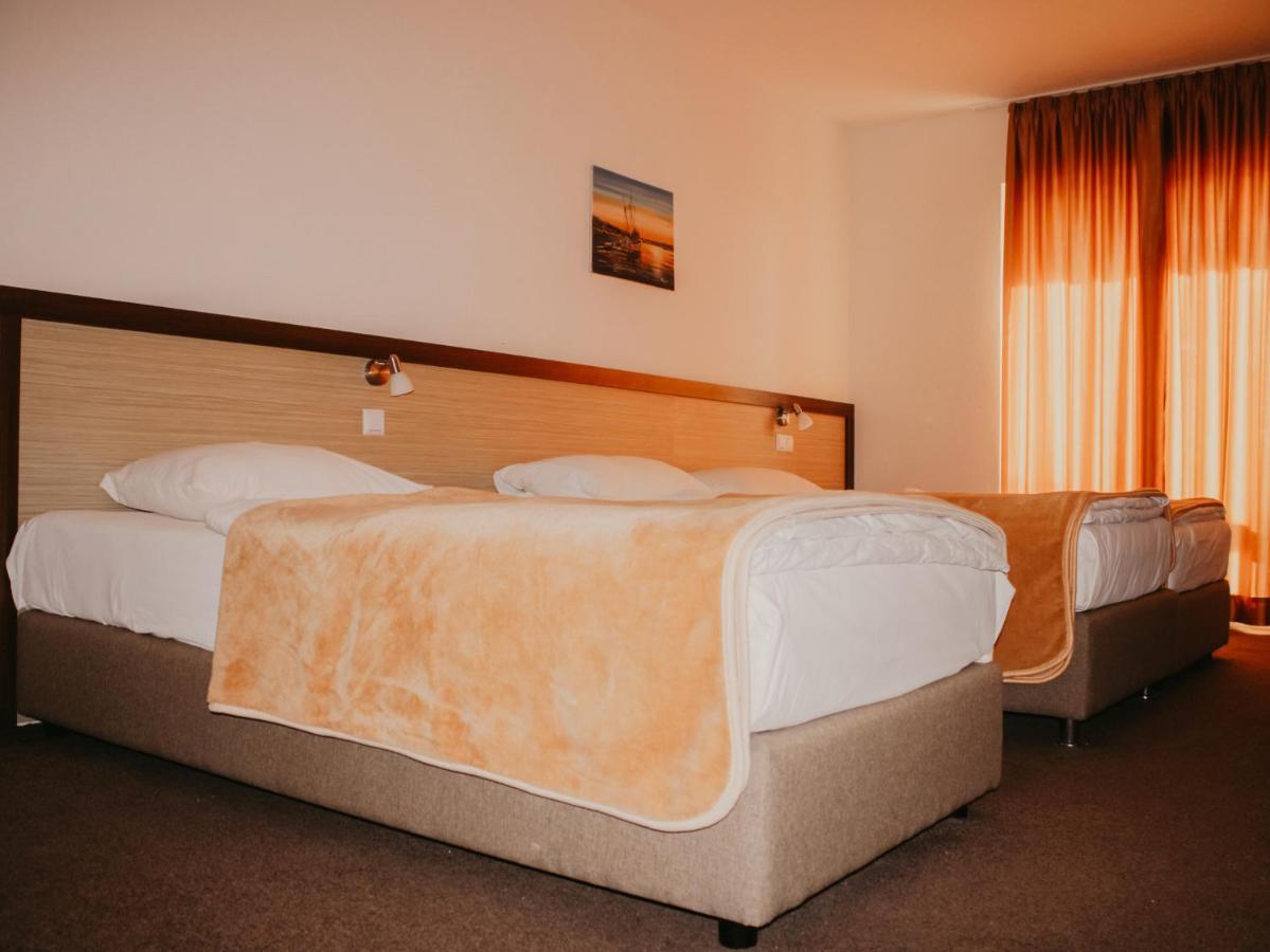 Hotel Villa Matic Neum Bagian luar foto