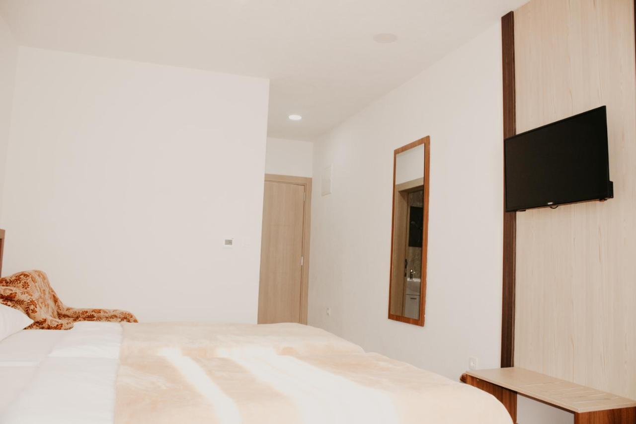 Hotel Villa Matic Neum Bagian luar foto
