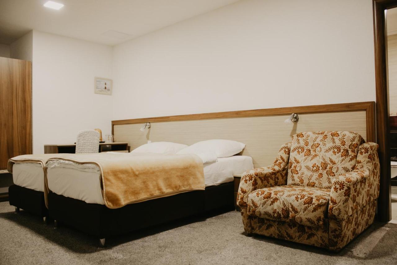 Hotel Villa Matic Neum Bagian luar foto